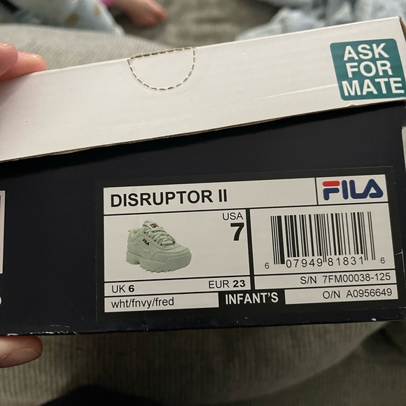 nwt fila disruptor 2 toddler - Picture 4 of 4